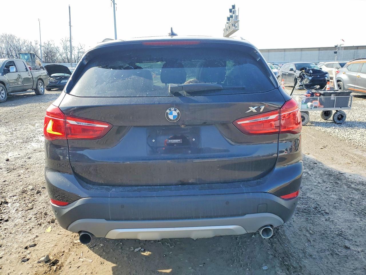 2017 BMW X1 xDrive28I - Фото 6