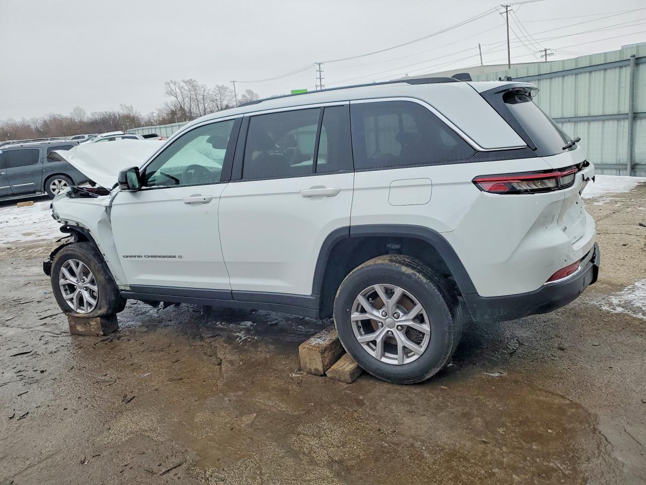2022 Jeep Grand Cherokee Limited - Image 2