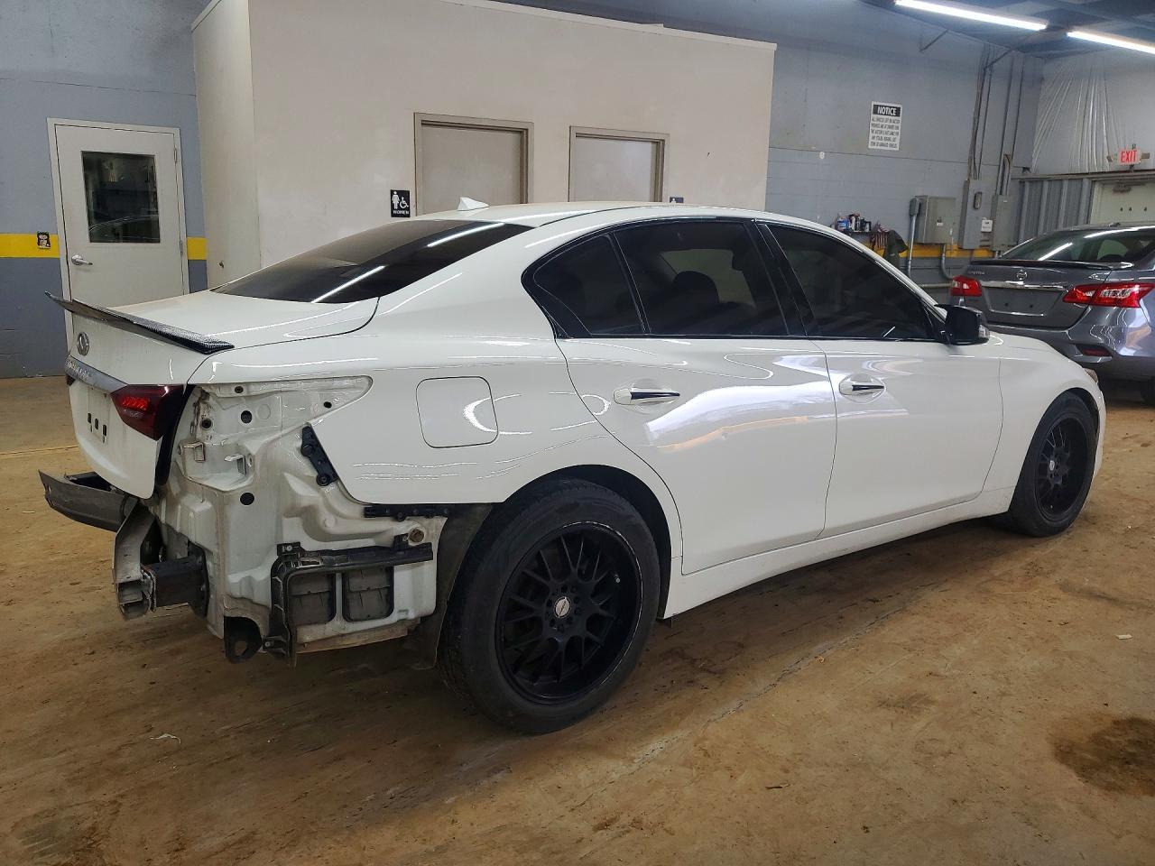 2018 Infiniti Q50 3.0T Luxe - Image 3