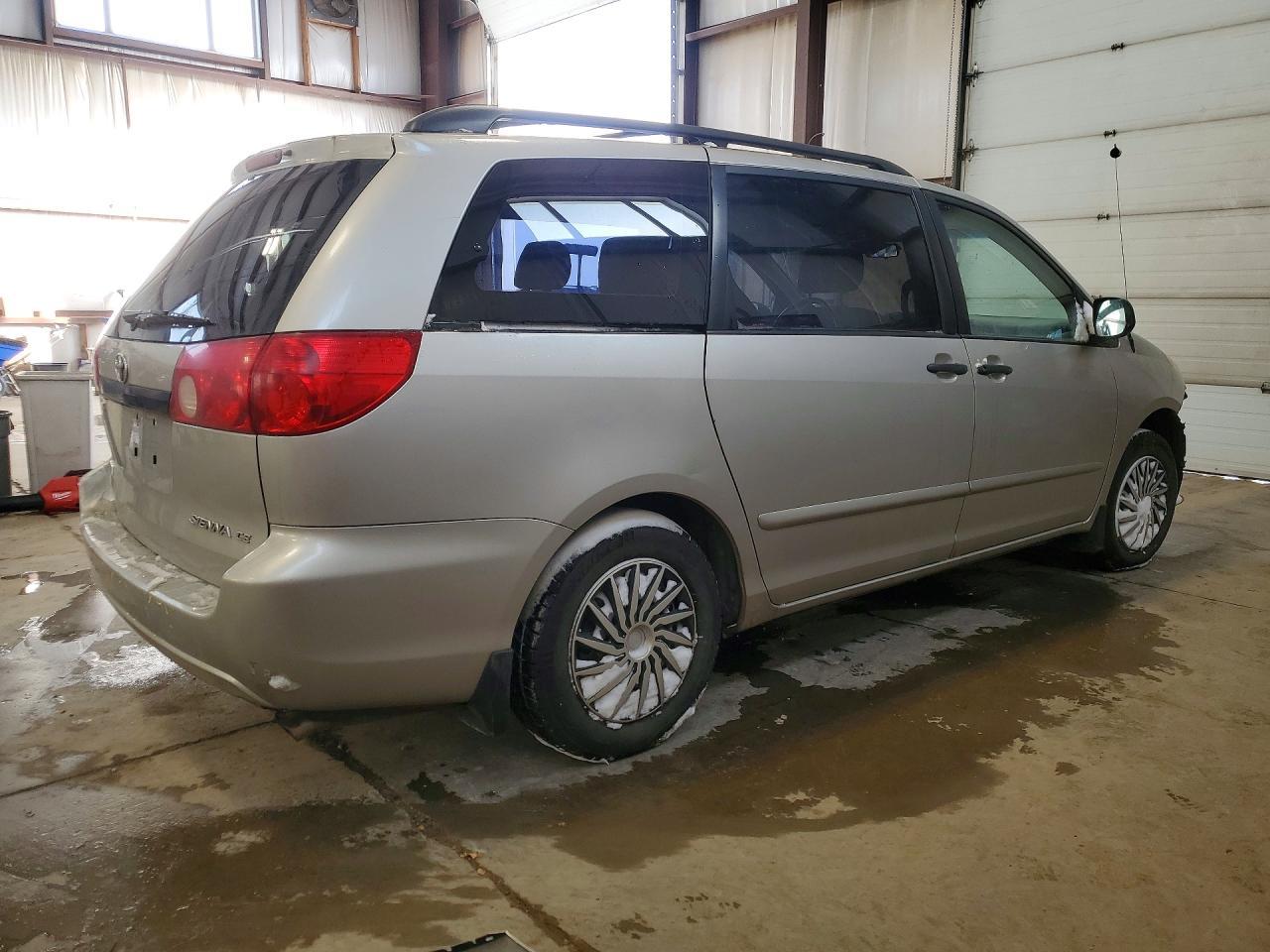 2007 Toyota Sienna Ce - Фото 3