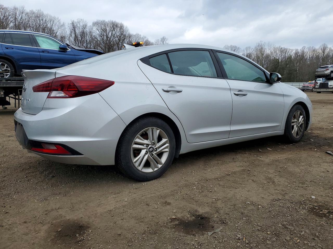 2020 Hyundai Elantra Sel - Image 3