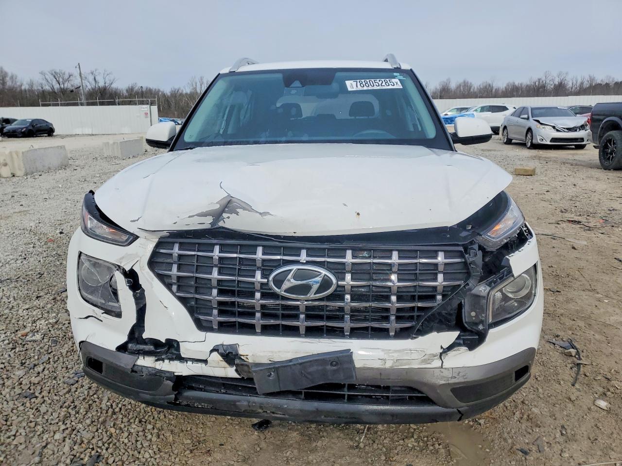 2020 Hyundai Venue Sel - Image 5