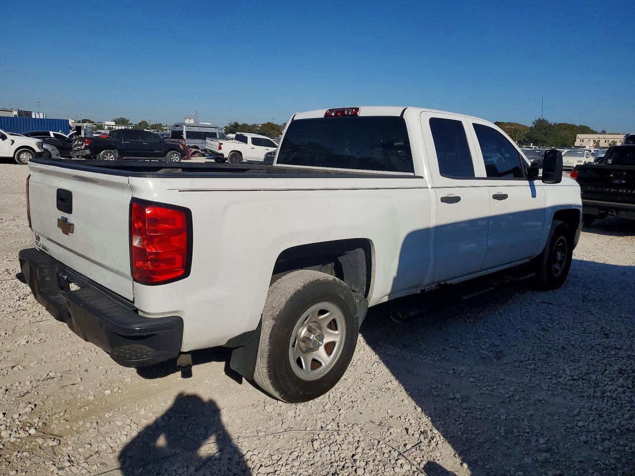 2014 Chevrolet Silverado C1500 - Фото 3