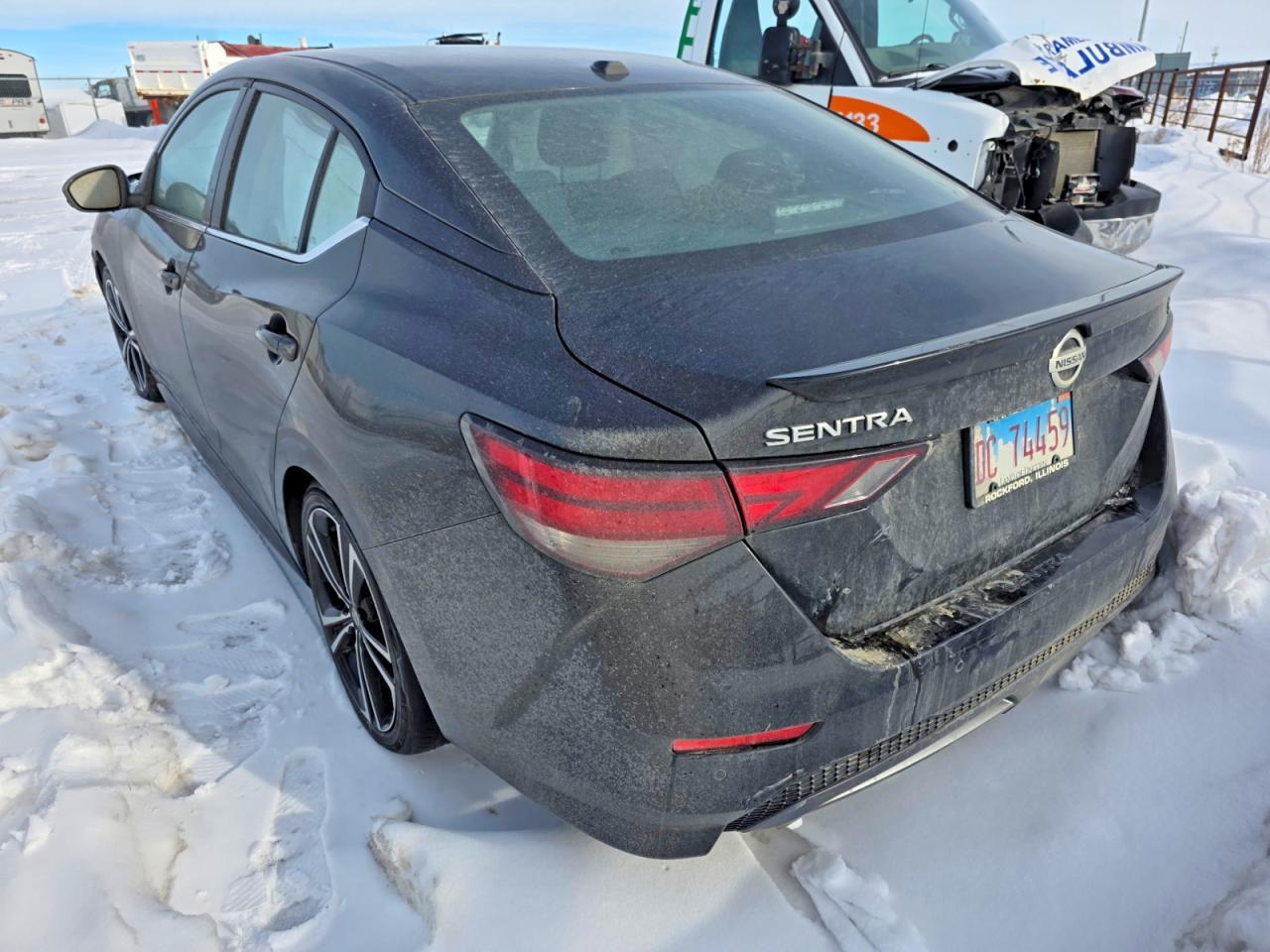 2022 Nissan Sentra Sr - Image 2