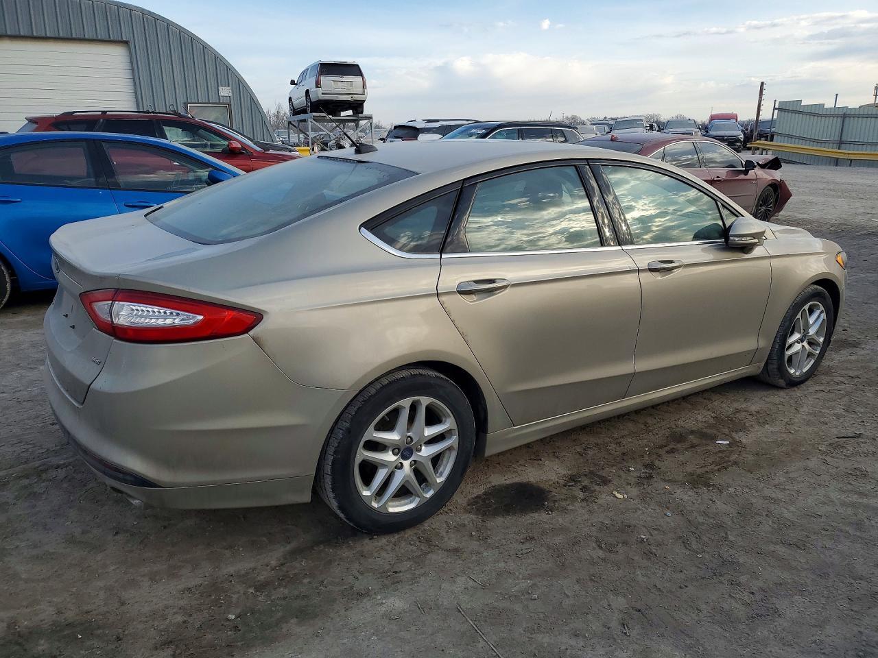 2016 Ford Fusion Se - Фото 3