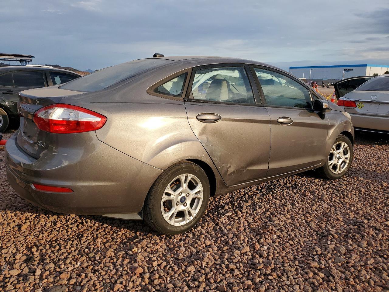 2014 Ford Fiesta Se - Фото 3