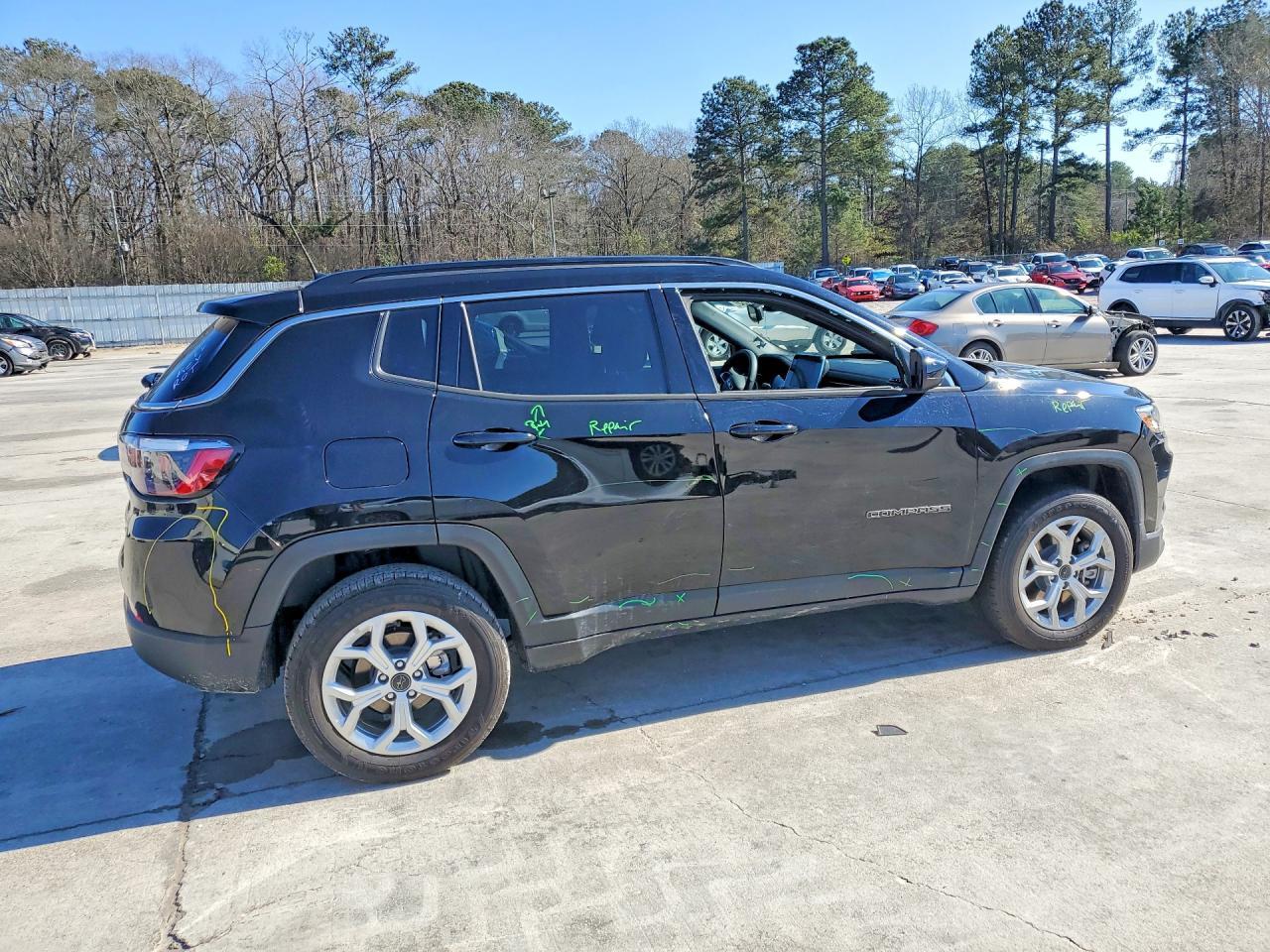 2025 Jeep Compass Latitude - Фото 3