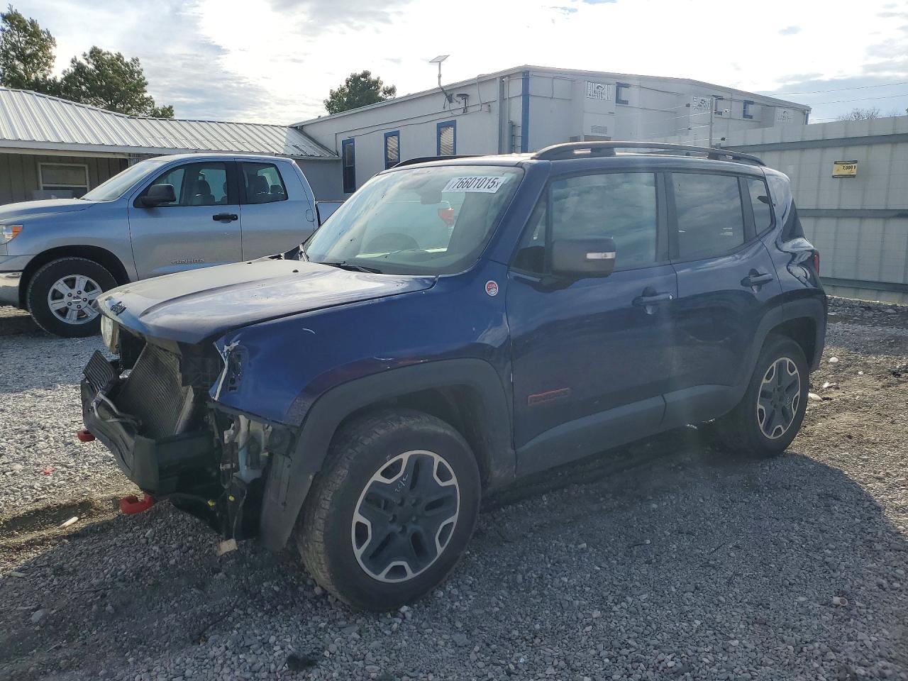 2017 Jeep Renegade Trailhawk
