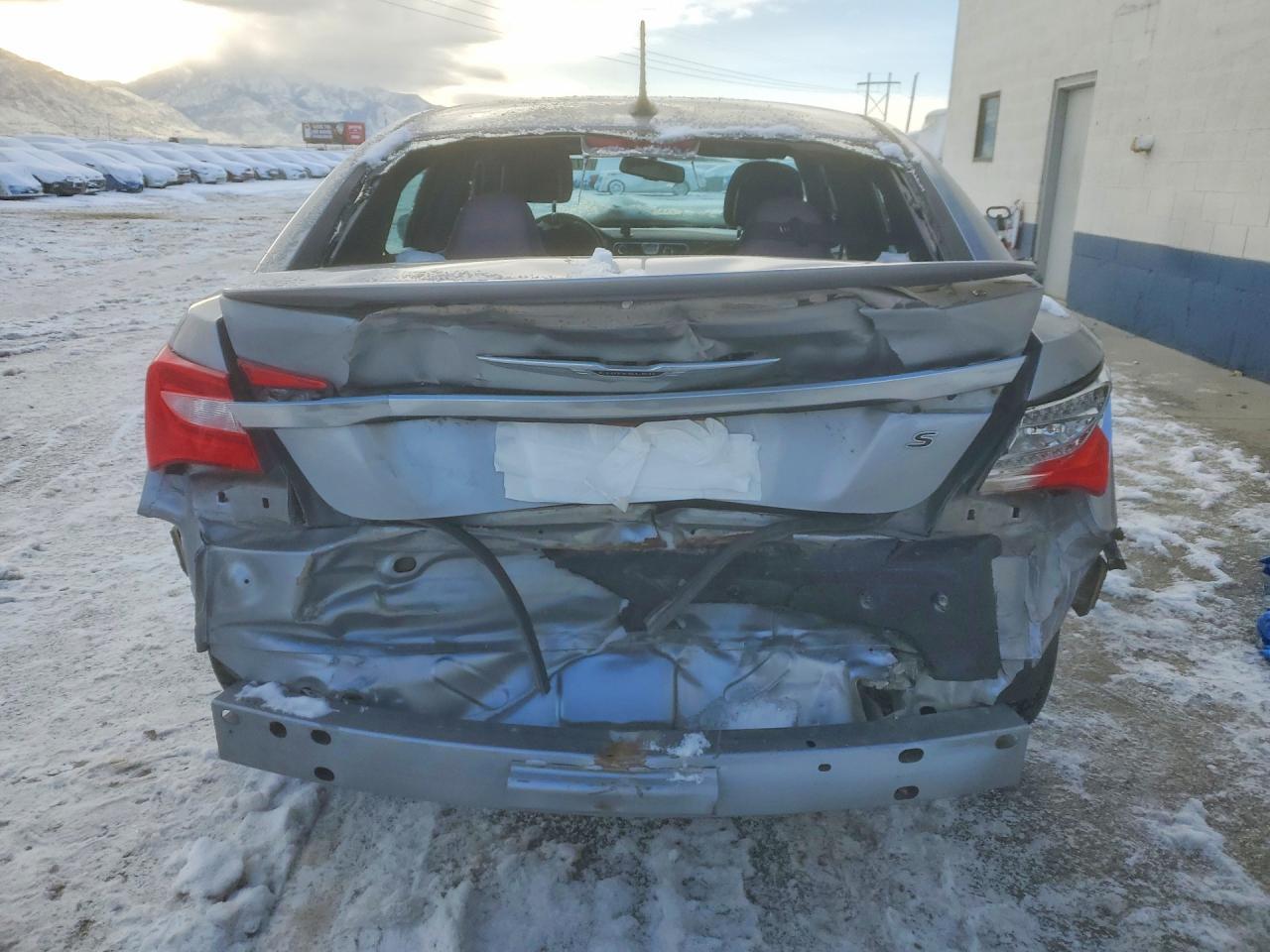 2014 Chrysler 200 Touring - Фото 6