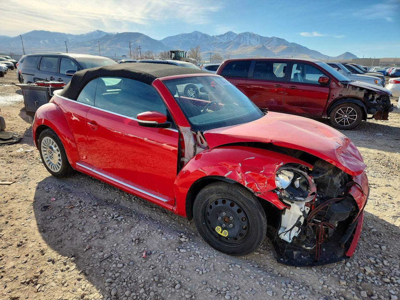 2015 Volkswagen Beetle 1.8T - Фото 4