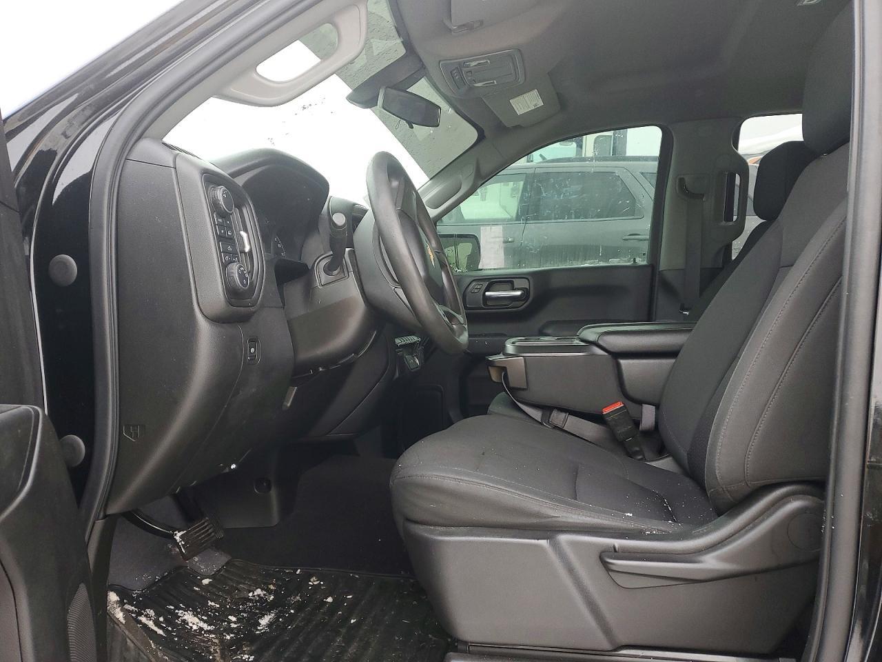2021 Chevrolet Silverado K1500 Custom - Фото 7