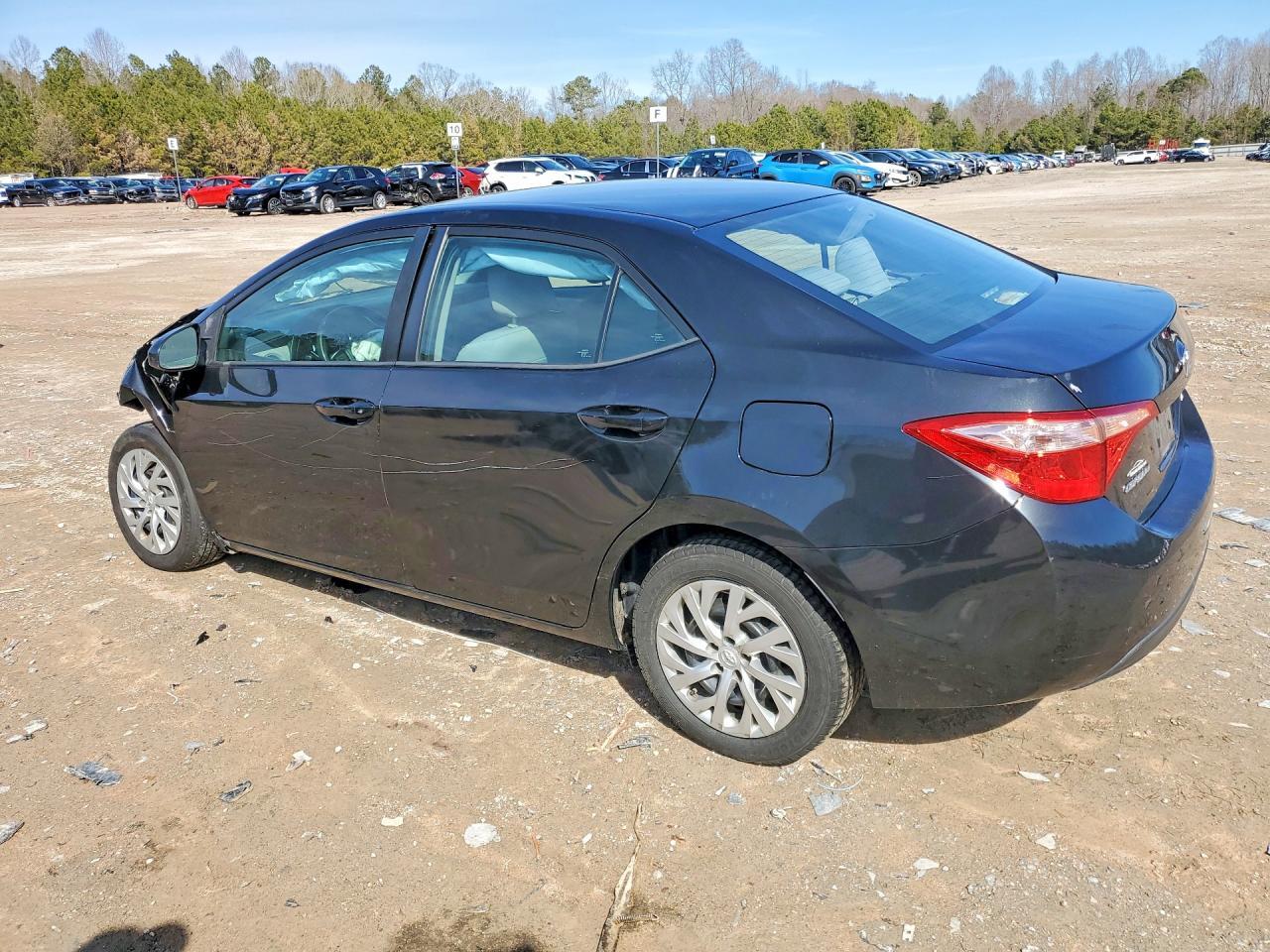 2018 Toyota Corolla - Image 2