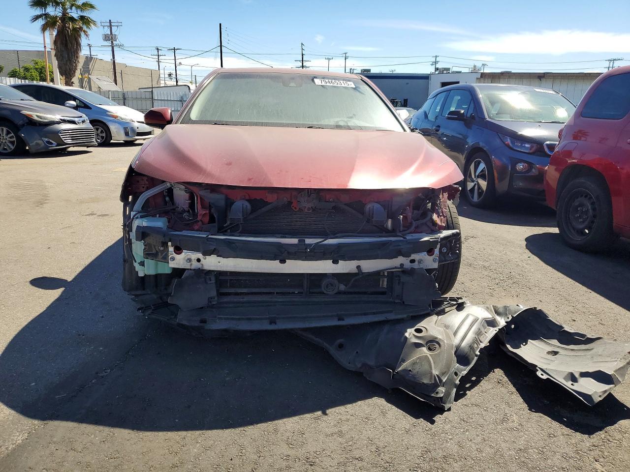 2021 Toyota Camry Hybrid Le - Фото 5