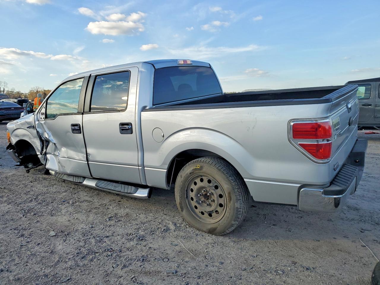 2011 Ford F150 Supercrew - Image 2