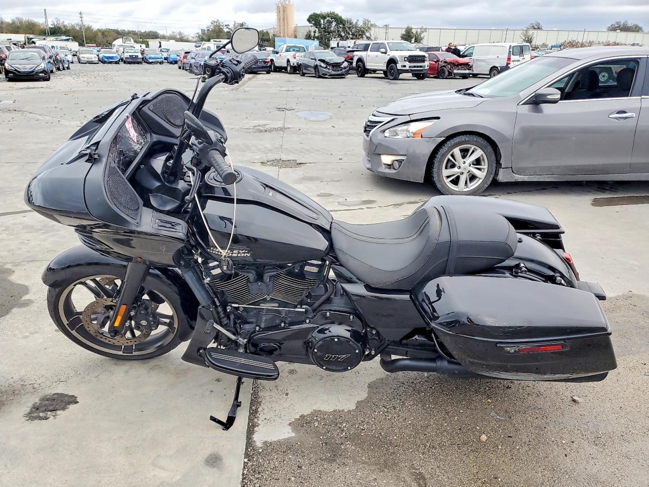 2025 Harley-Davidson Fltrx - Image 3