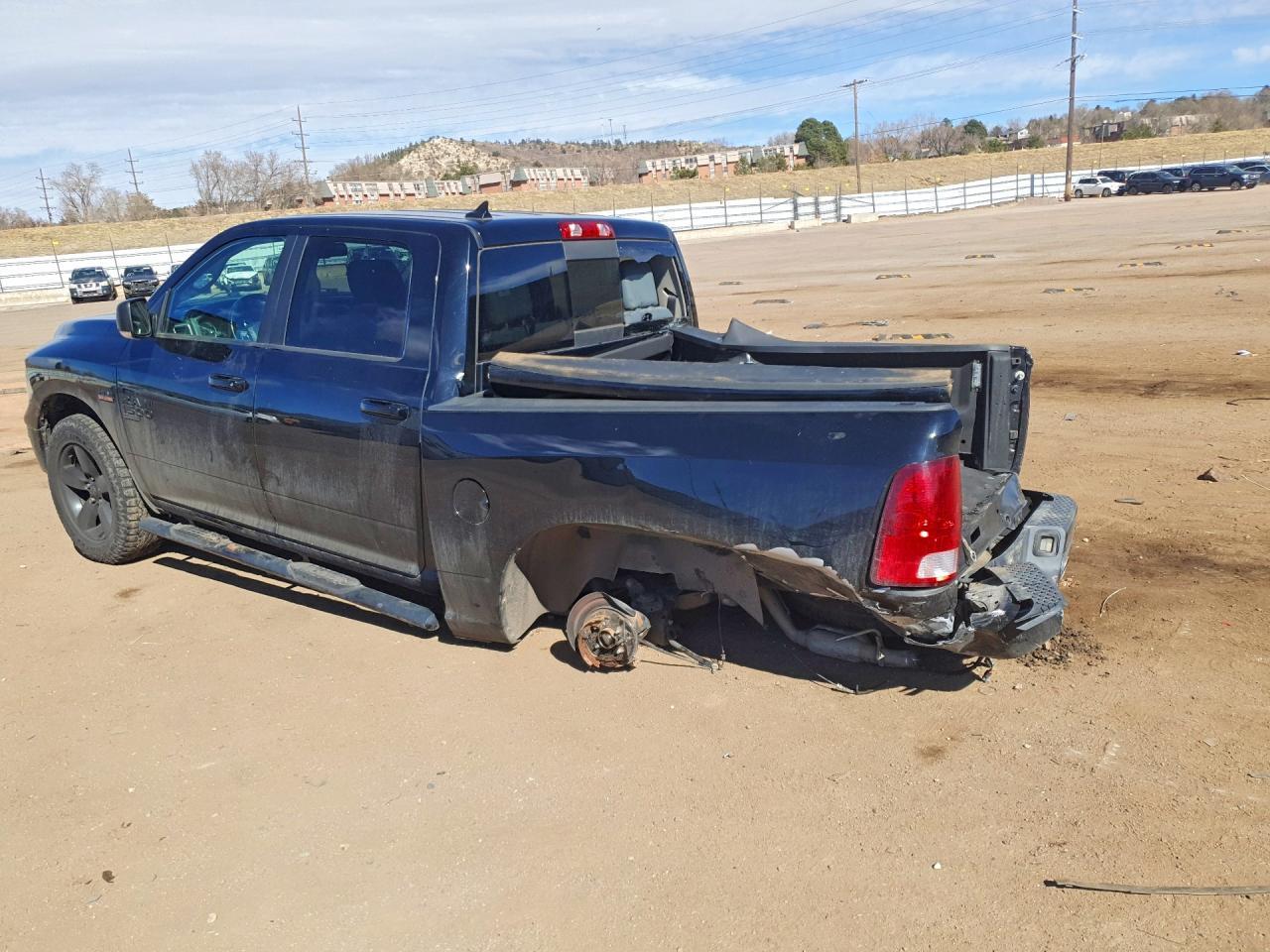 2019 Ram 1500 Classic Slt - Фото 2