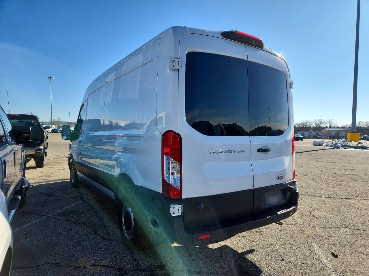 2024 Ford Transit 250 Delivery Van - Фото 2