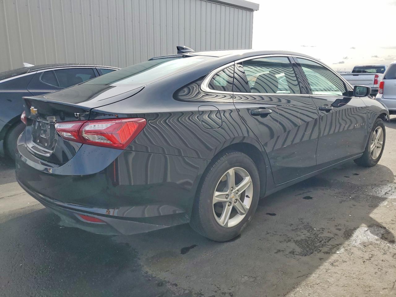 2022 Chevrolet Malibu Lt - Image 3