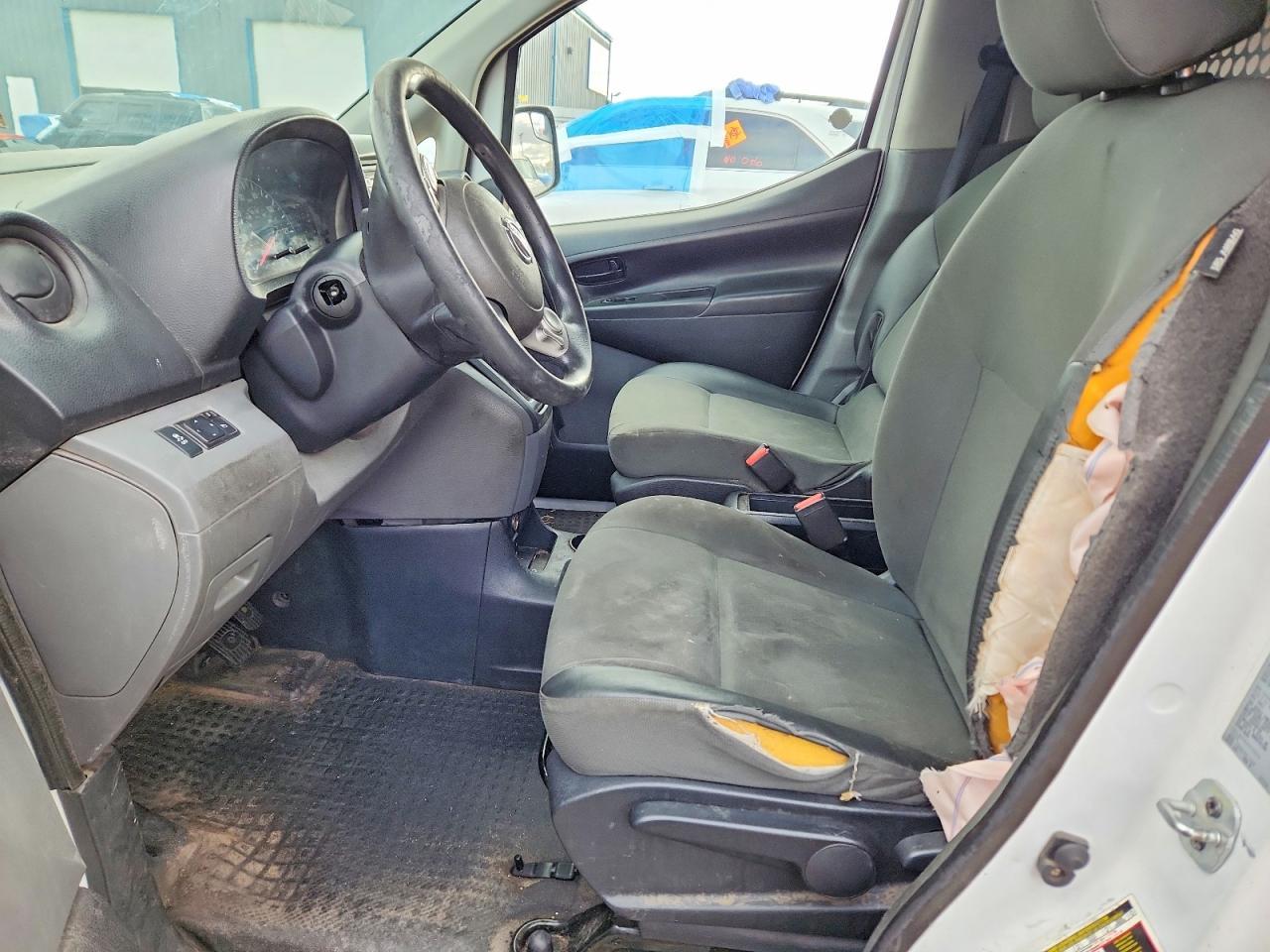 2015 Nissan Nv200 2.5S - Фото 7