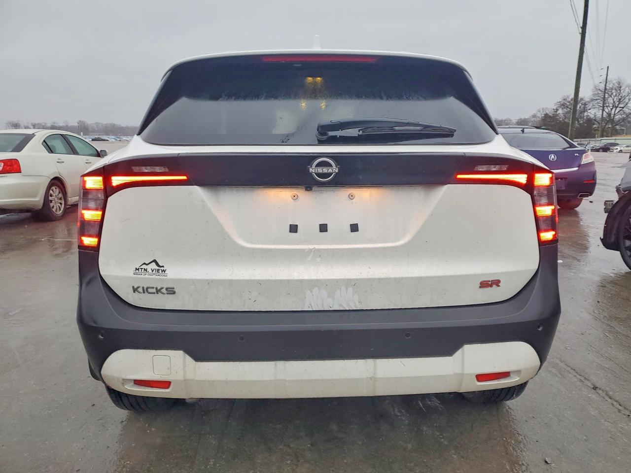 2025 Nissan Kicks Sr - Фото 6