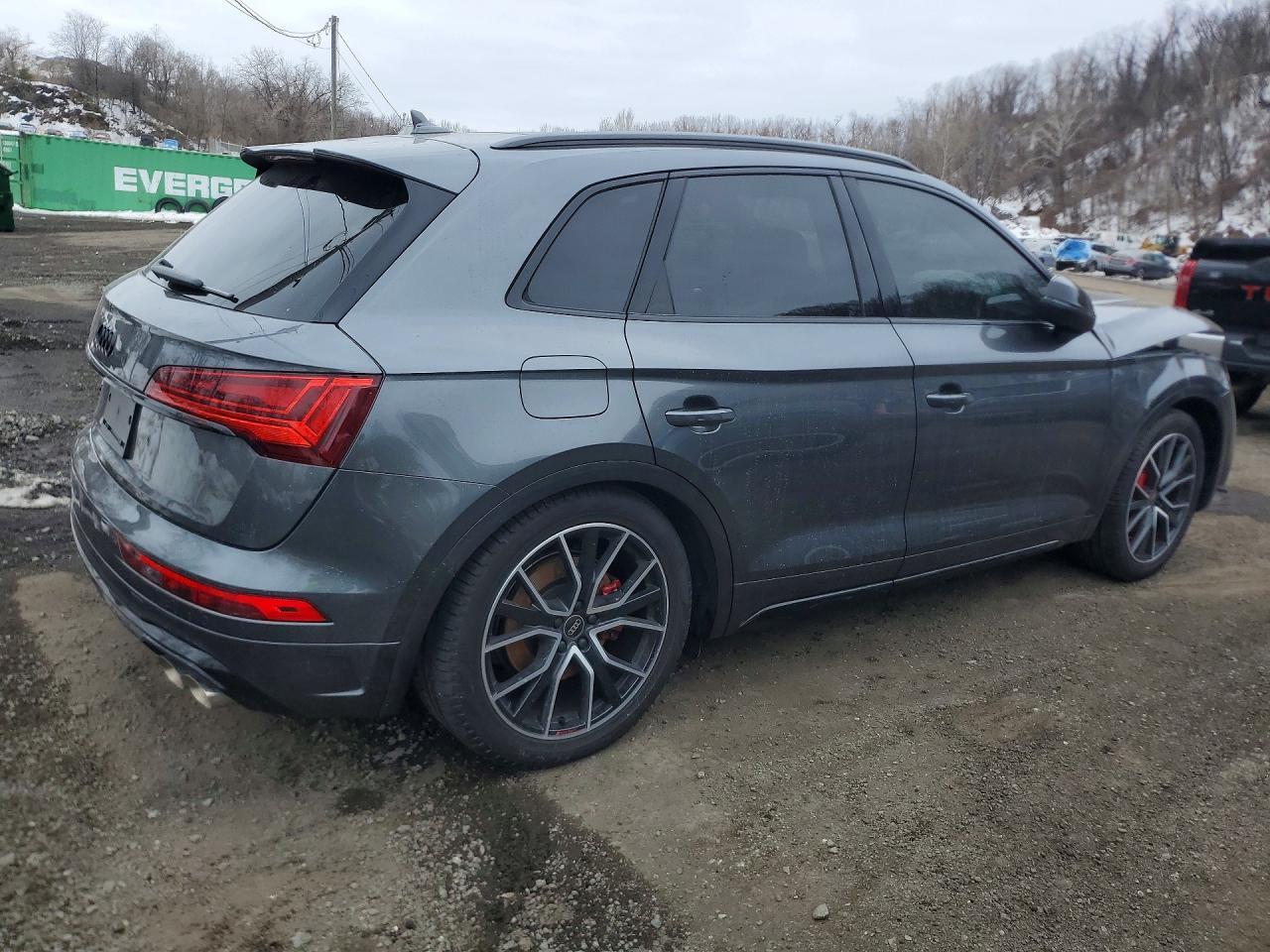 2025 Audi Sq5 Premium Plus - Image 3