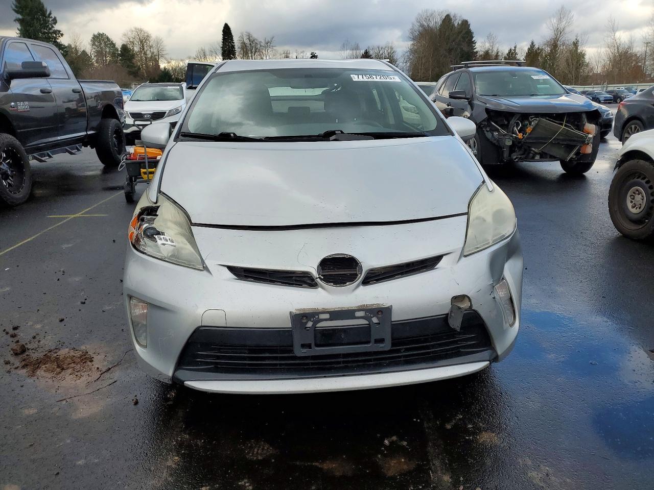 2013 Toyota Prius Two - Image 5