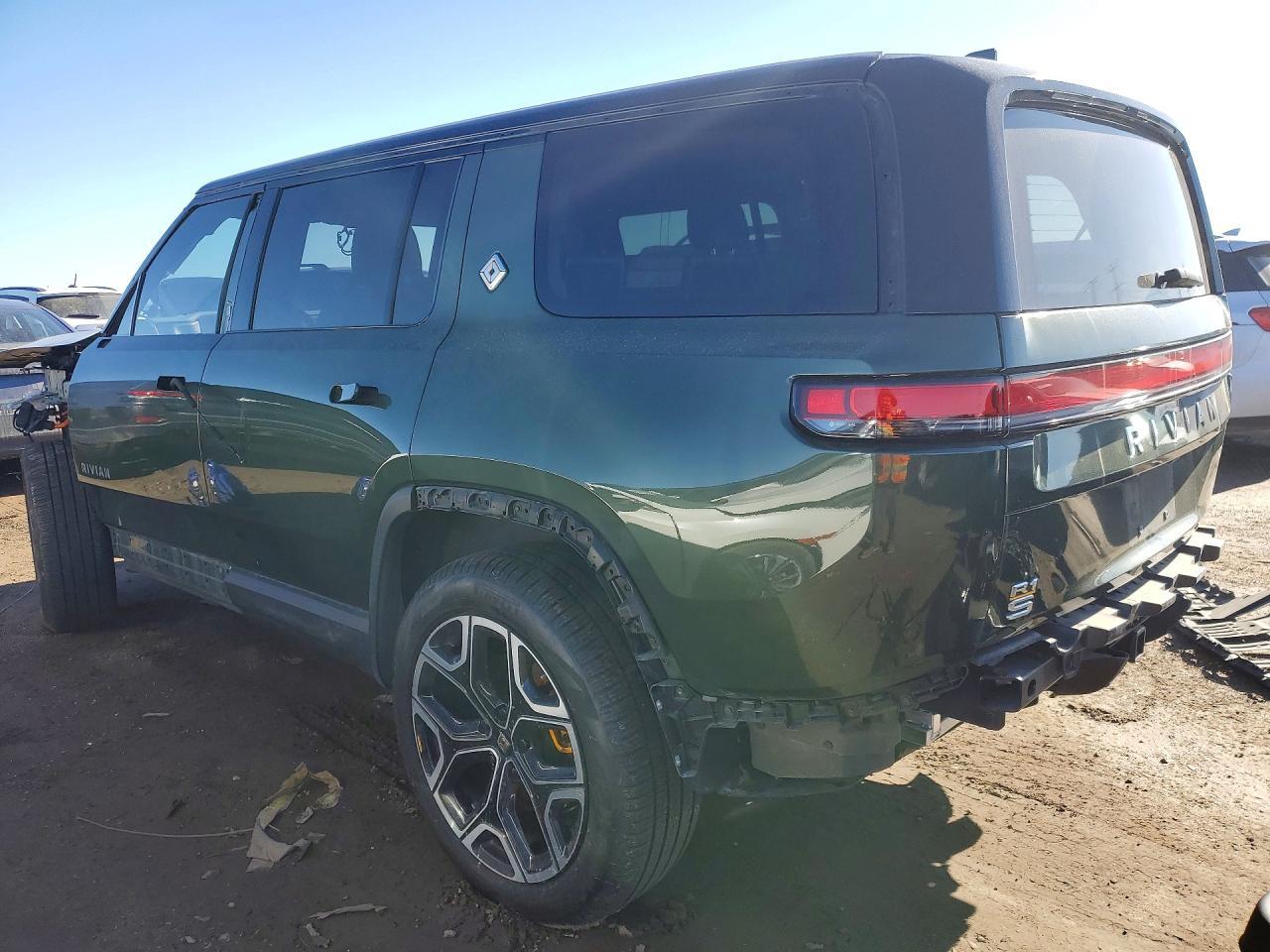 2023 Rivian R1S Launch Edition - Фото 2
