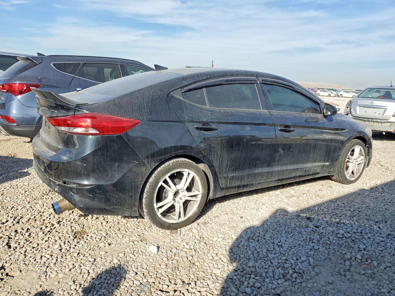 2017 Hyundai Elantra Se - Image 3