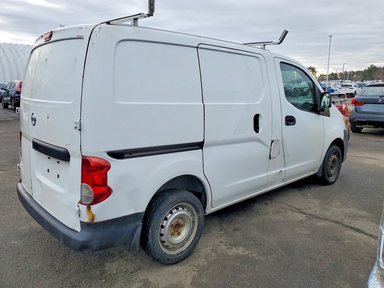 2015 Nissan Nv200 2.5S - Фото 3