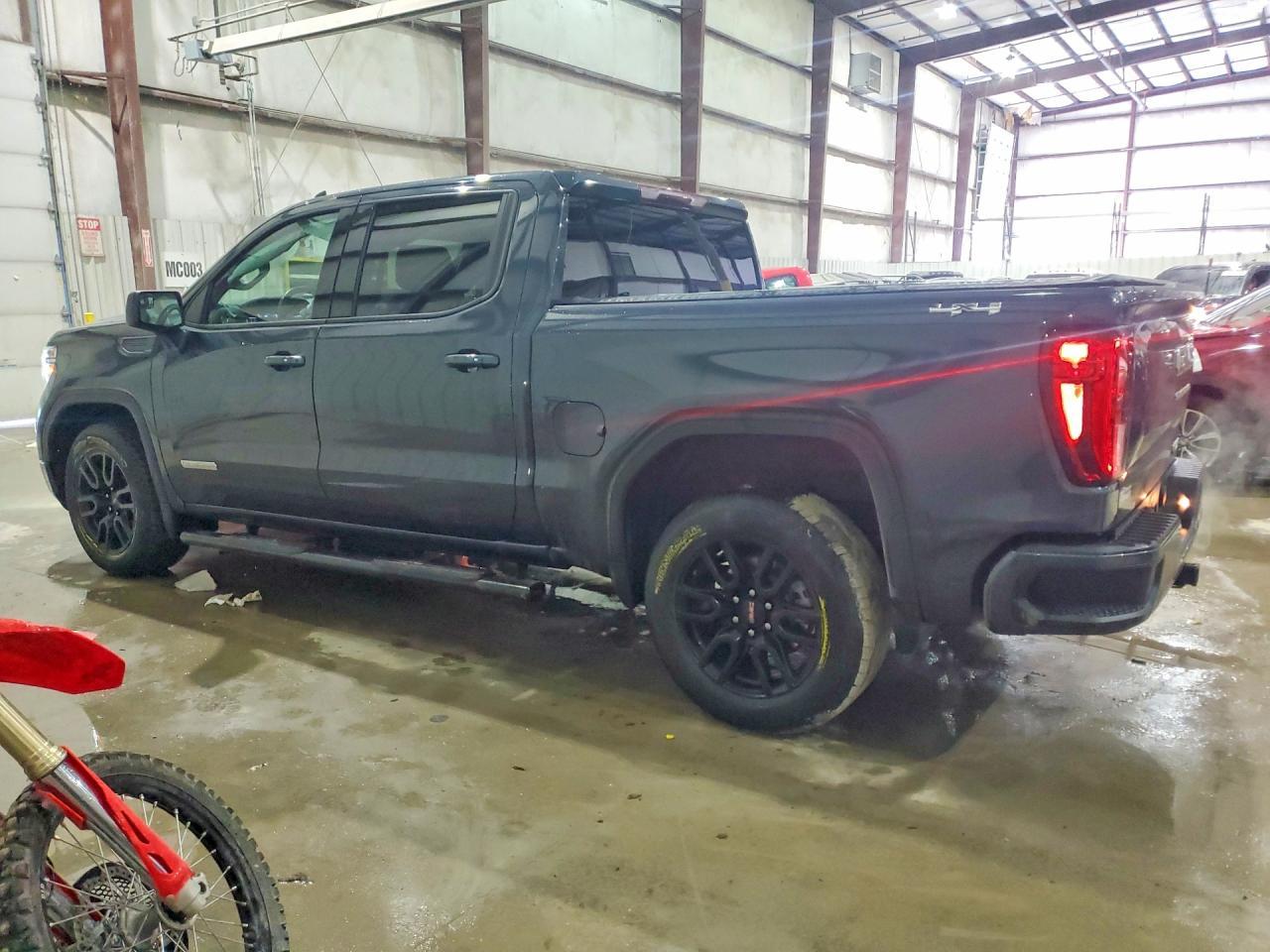 2021 GMC Sierra K1500 Elevation - Фото 2