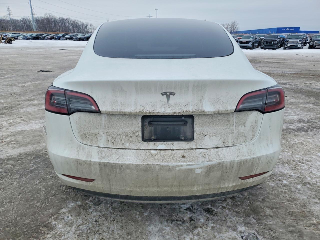 2023 Tesla Model 3 - Image 6