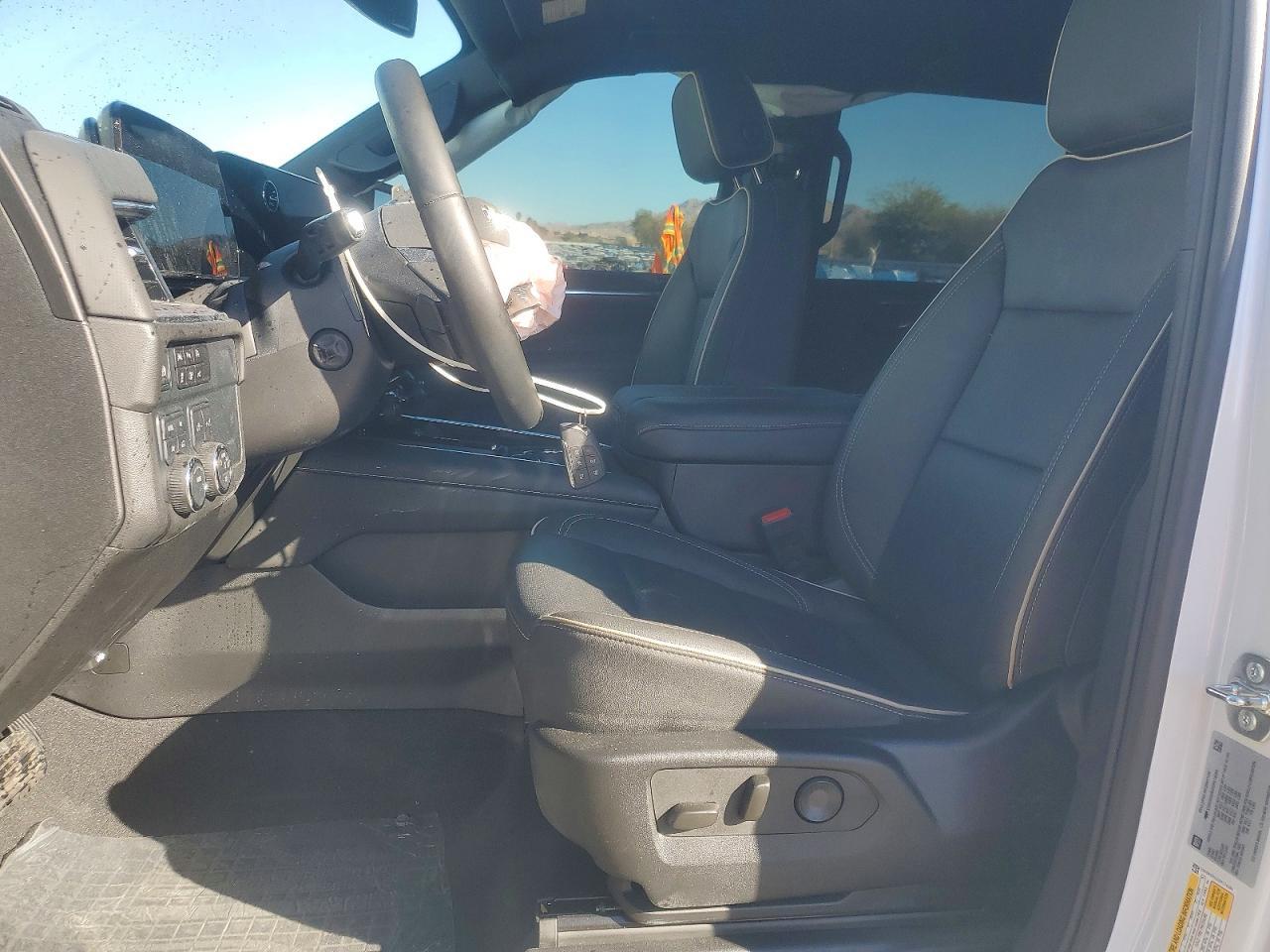 2025 Chevrolet Tahoe K1500 Premier - Image 7
