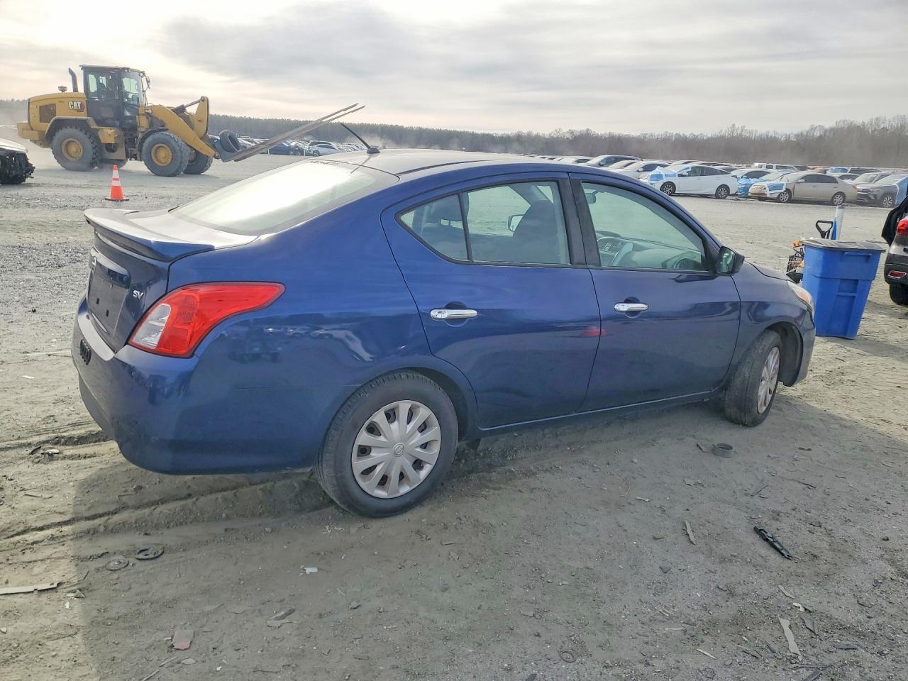2018 Nissan Versa Sv - Фото 3