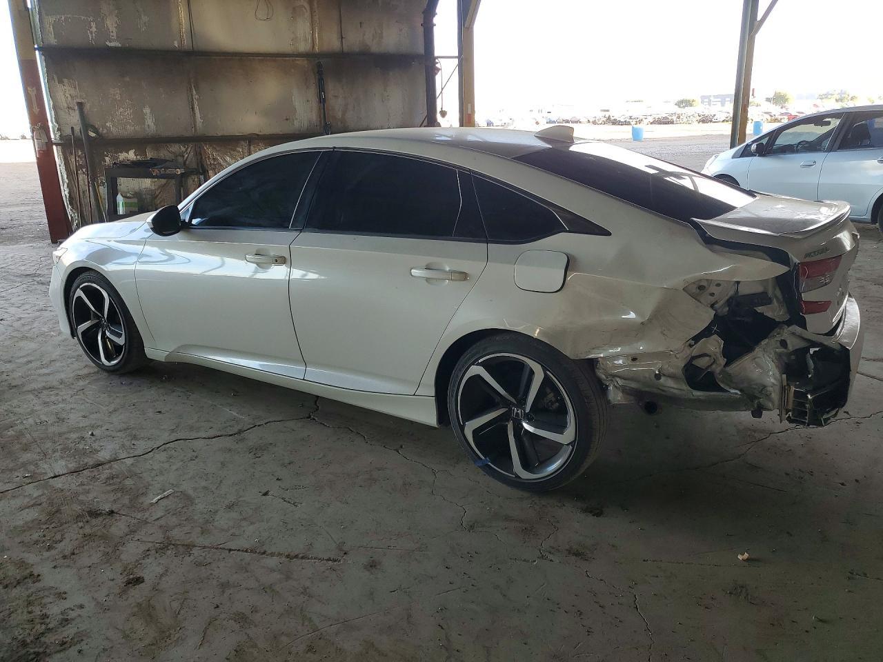 2019 Honda Accord Sport - Image 2