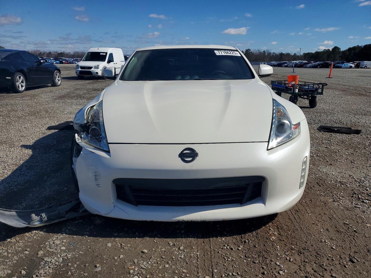 2016 Nissan 370Z Base - Фото 5
