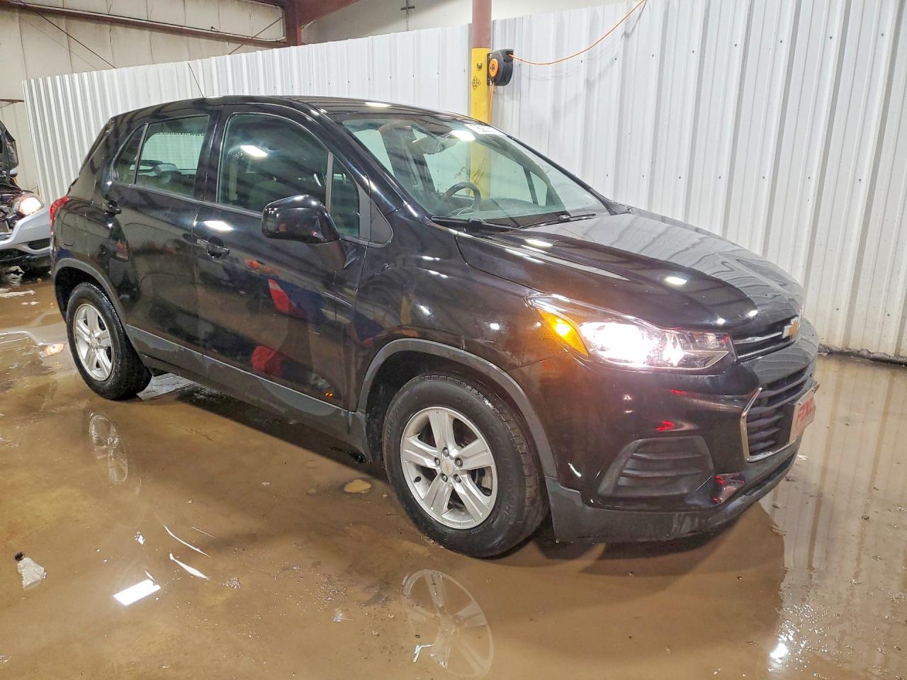 2020 Chevrolet Trax Ls - Image 4