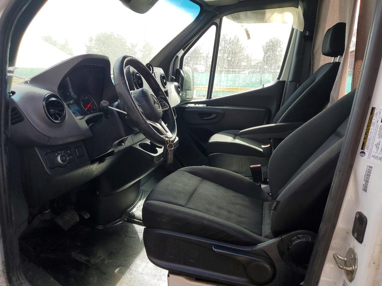 2022 Mercedes-Benz Sprinter 2500 - Image 7