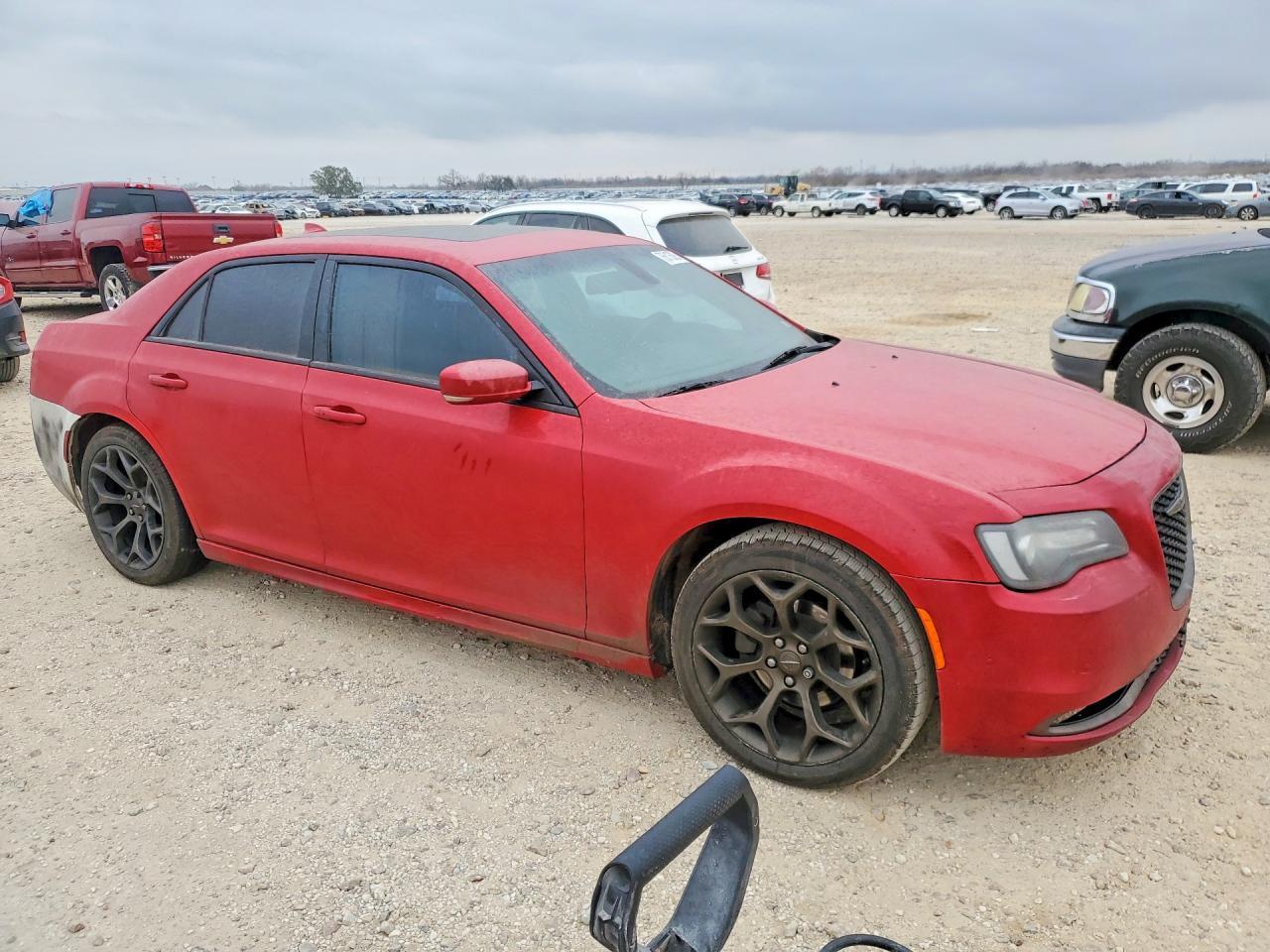 2017 Chrysler 300 S - Image 4