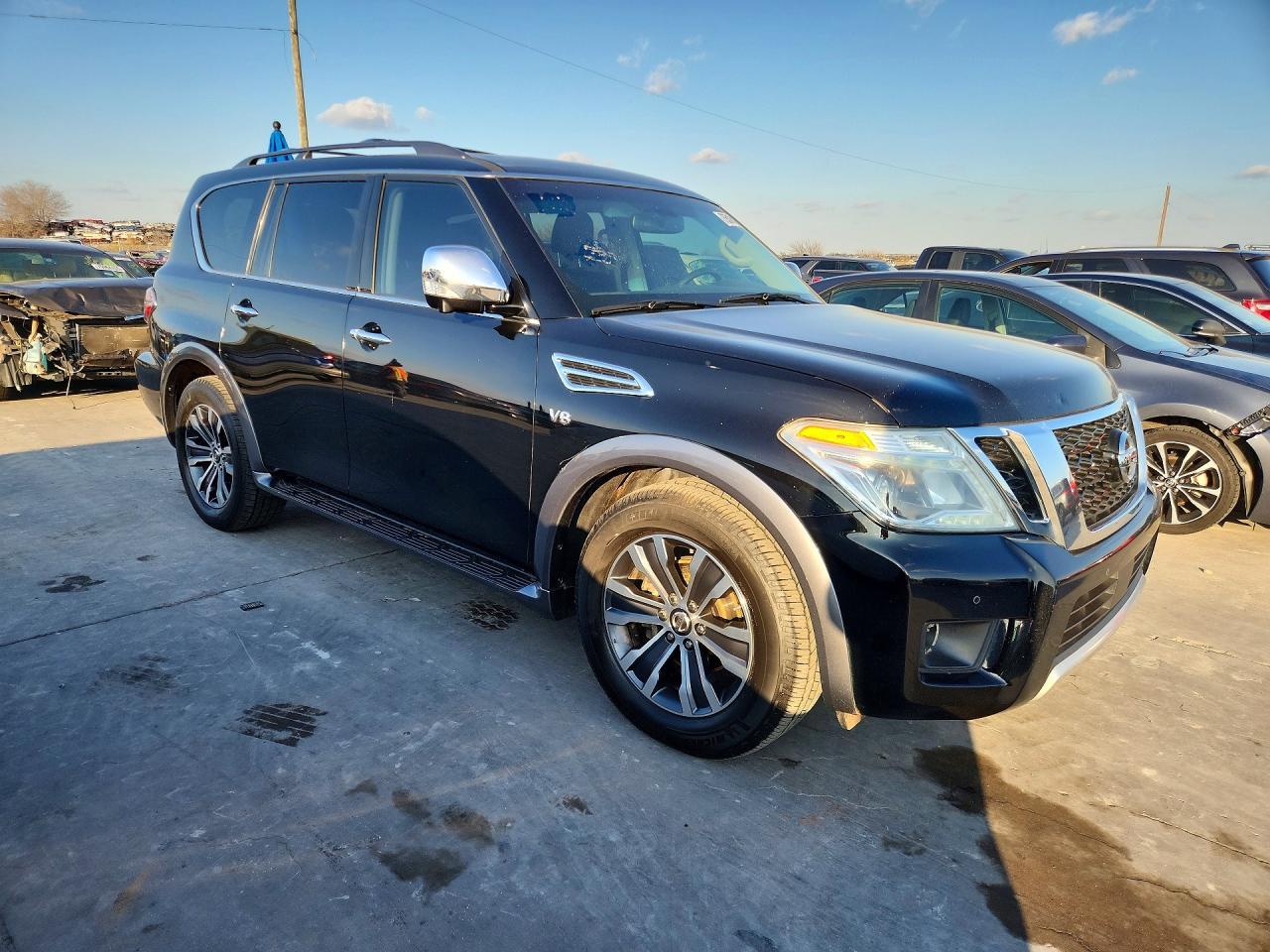 2017 Nissan Armada Sv - Image 4