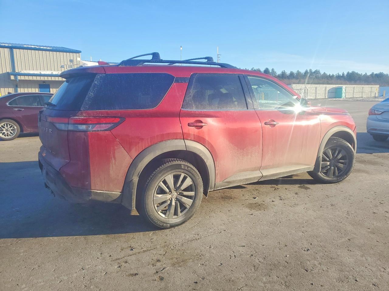 2022 Nissan Pathfinder Sv - Фото 3