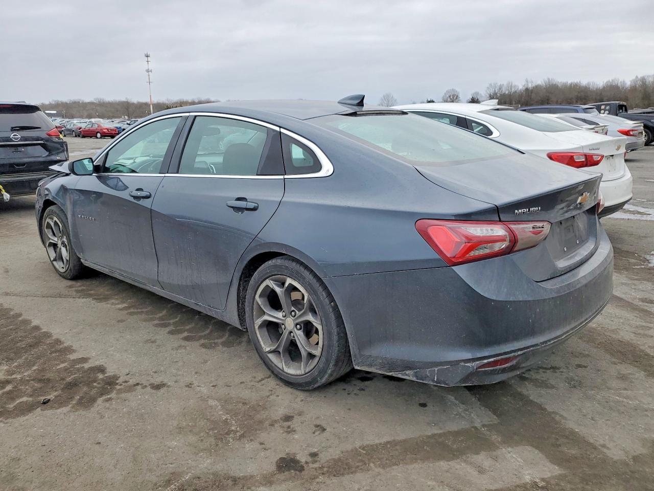 2020 Chevrolet Malibu Lt - Фото 2