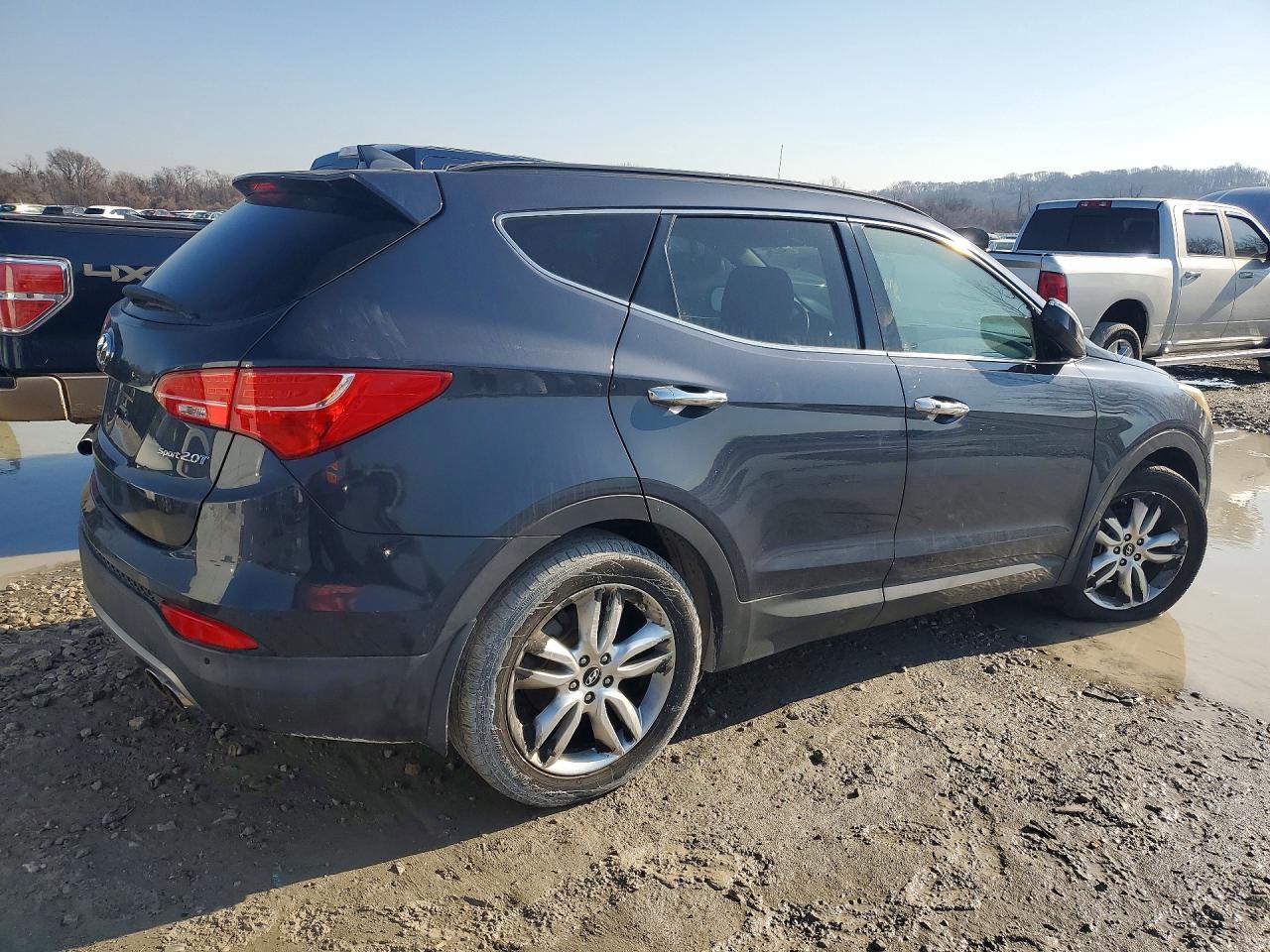 2014 Hyundai Santa Fe Sport - Image 3