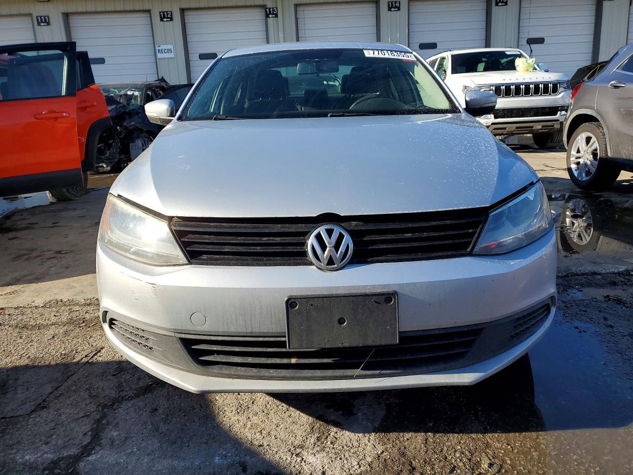 2014 Volkswagen Jetta Se - Image 5