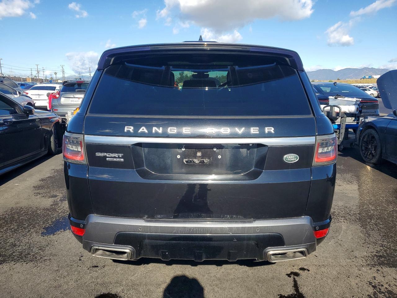 2018 Land Rover Range Rover Sport Hse - Image 6