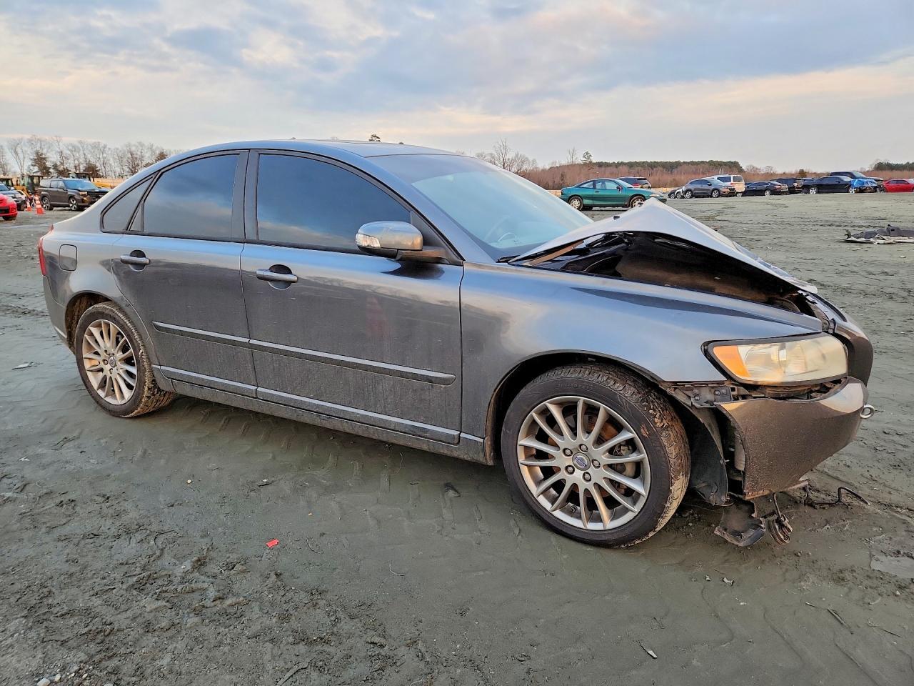 2009 Volvo S40 2.4I - Фото 4
