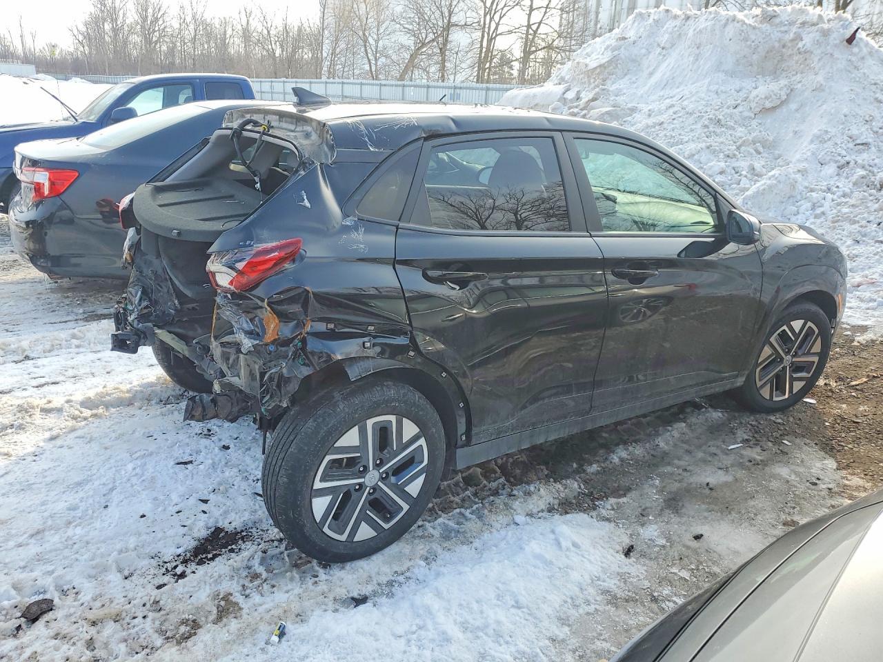 2023 Hyundai Kona Se - Image 3