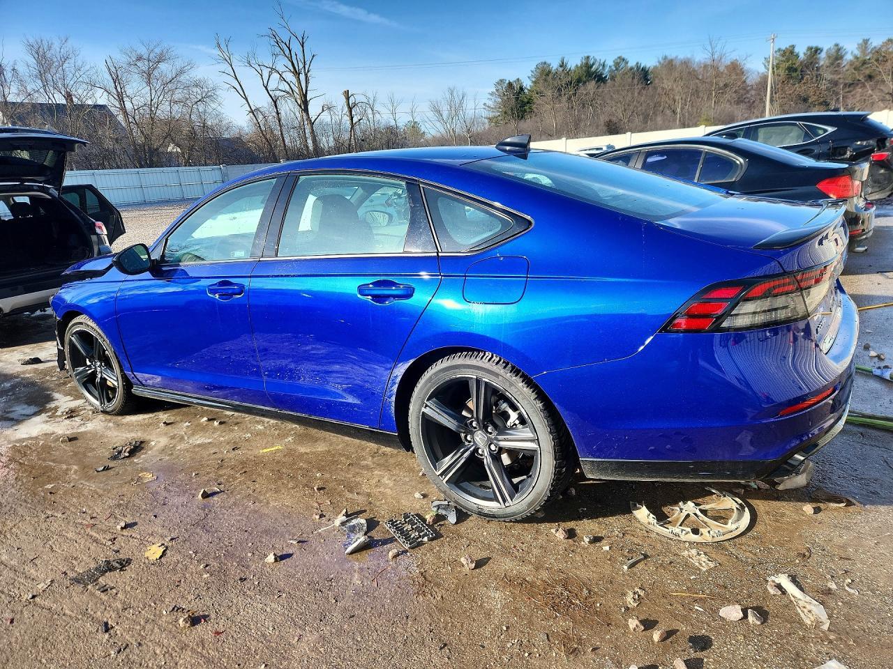 2023 Honda Accord Hybrid Sport-L - Image 2