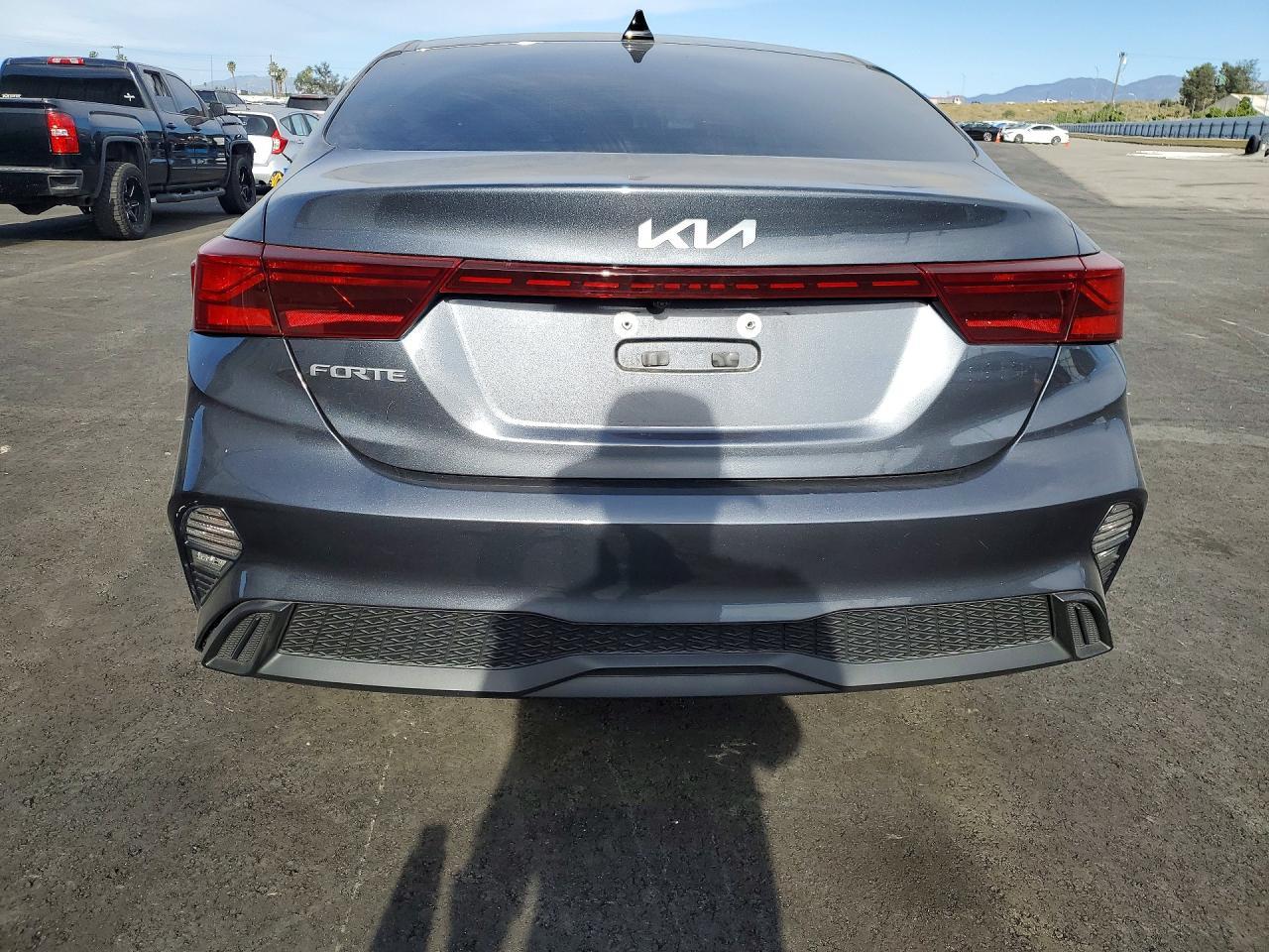 2024 Kia Forte Lx - Image 6