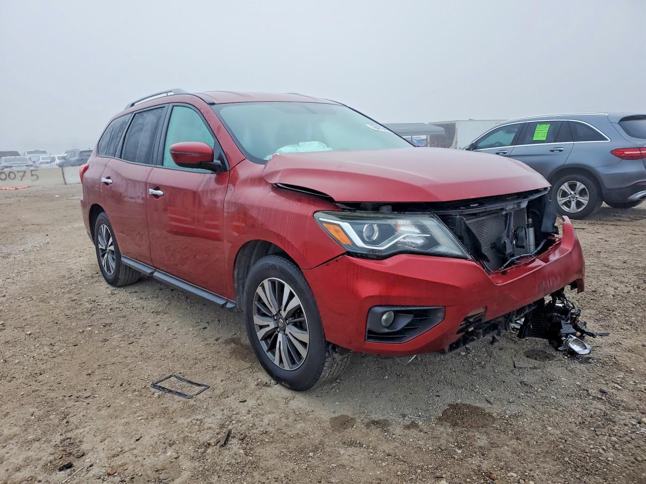 2017 Nissan Pathfinder S - Фото 4