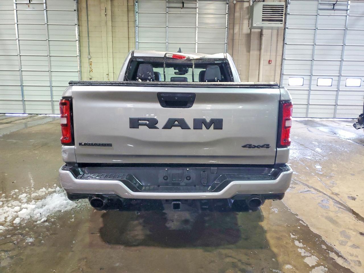 2025 Ram 1500 Laramie - Фото 6